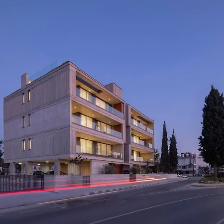 Malberry Park 103 - Modern With Shared Heated Pool, Sauna, Gym, Jacuzzi *