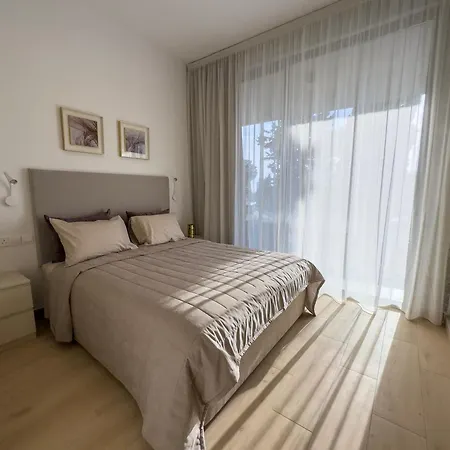 Apartment Malberry Park 103 - Modern 2 Bedroom With Pool, Gym, Jaccuzi *