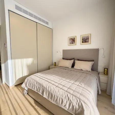 Malberry Park 103 - Modern With Shared Heated Pool, Sauna, Gym, Jacuzzi דירה *
