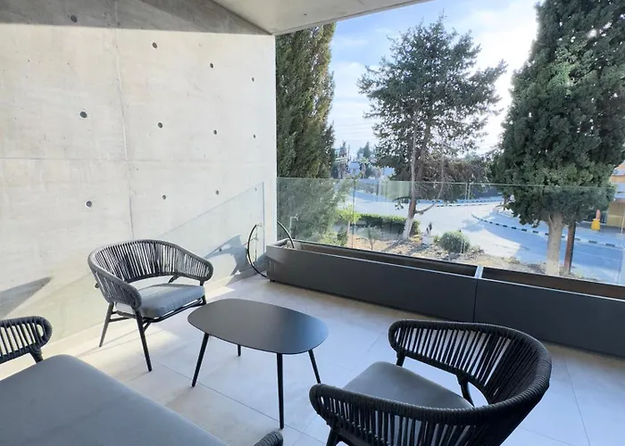 Malberry Park 103 - Modern With Shared Heated Pool, Sauna, Gym, Jacuzzi * Paphos